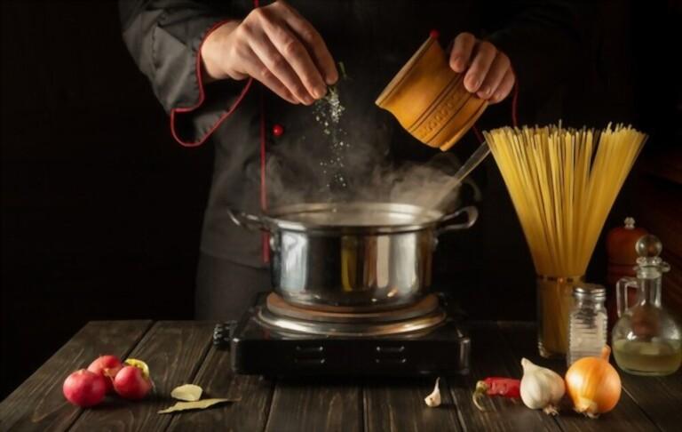 How to Use A Stock Pot How to Use A Stock Pot