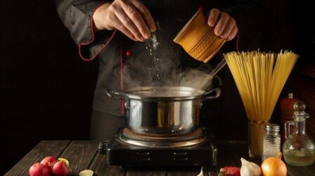 How to Use A Stock Pot