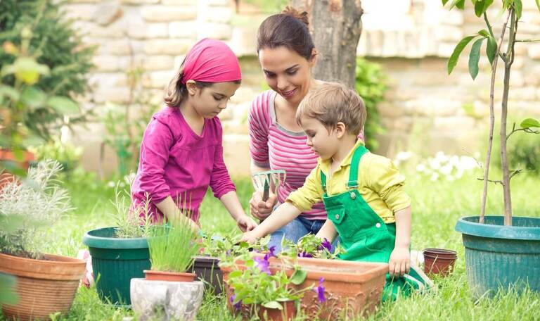 Benefits of Gardening for Children Benefits of Gardening for Children